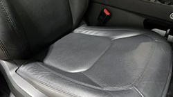 2023 (73) LAND ROVER COMMERCIAL DEFENDER 3.0 D250 Hard Top SE Auto 5261380