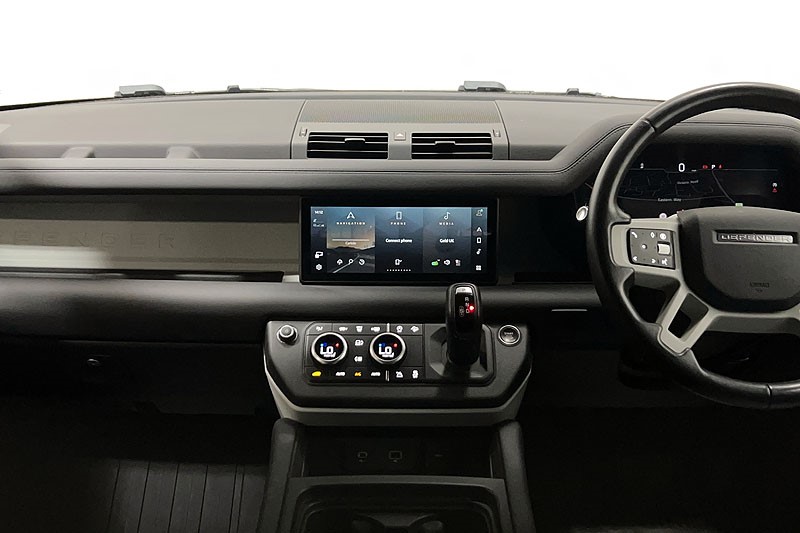 2023 (73) LAND ROVER COMMERCIAL DEFENDER 3.0 D250 Hard Top SE Auto 5261370