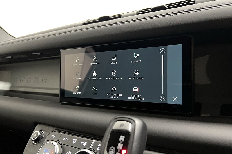 2023 (73) LAND ROVER COMMERCIAL DEFENDER 3.0 D250 Hard Top SE Auto 5261395