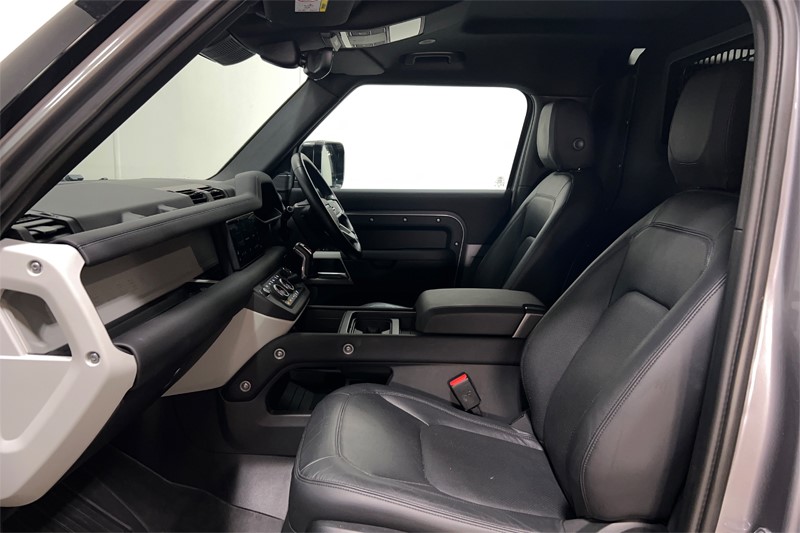 2023 (73) LAND ROVER COMMERCIAL DEFENDER 3.0 D250 Hard Top SE Auto 5261363