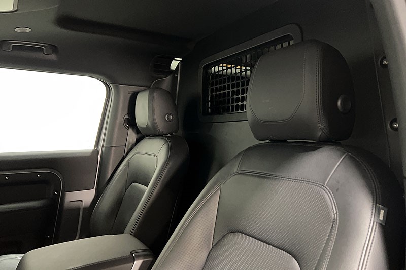 2023 (73) LAND ROVER COMMERCIAL DEFENDER 3.0 D250 Hard Top SE Auto 5261400