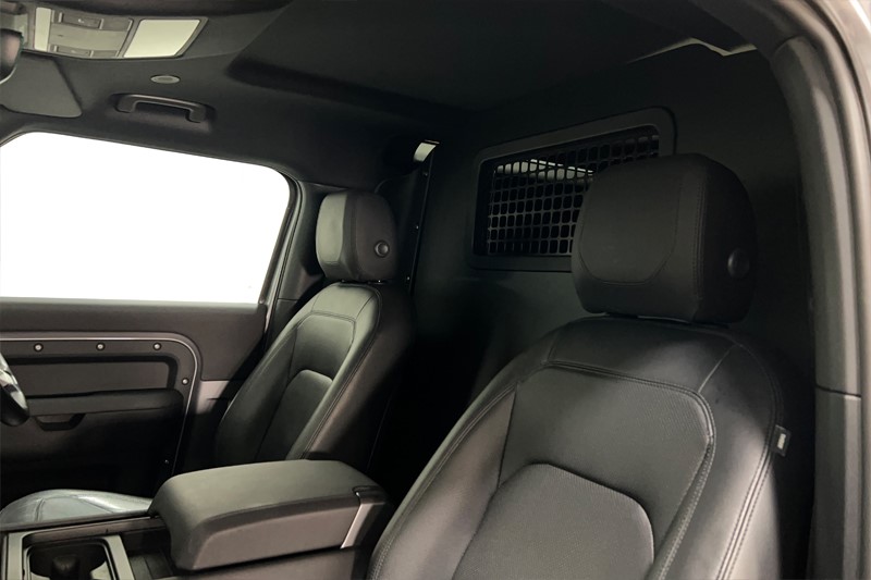 2023 (73) LAND ROVER COMMERCIAL DEFENDER 3.0 D250 Hard Top SE Auto 5261364