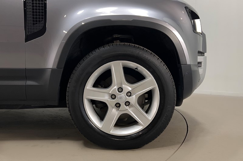 2023 (73) LAND ROVER COMMERCIAL DEFENDER 3.0 D250 Hard Top SE Auto 5261368