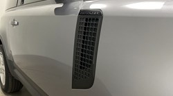 2023 (73) LAND ROVER COMMERCIAL DEFENDER 3.0 D250 Hard Top SE Auto 5261406