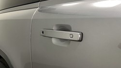 2023 (73) LAND ROVER COMMERCIAL DEFENDER 3.0 D250 Hard Top SE Auto 5261404