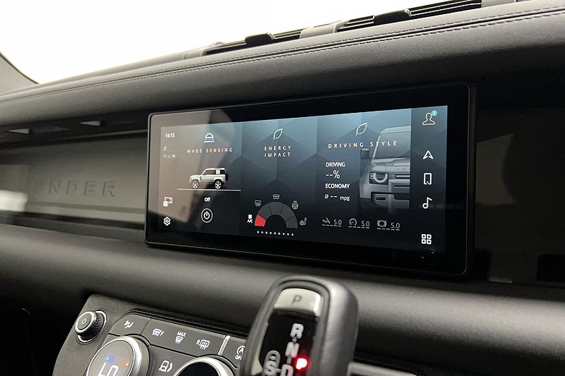 2023 (73) LAND ROVER COMMERCIAL DEFENDER 3.0 D250 Hard Top SE Auto 5261392