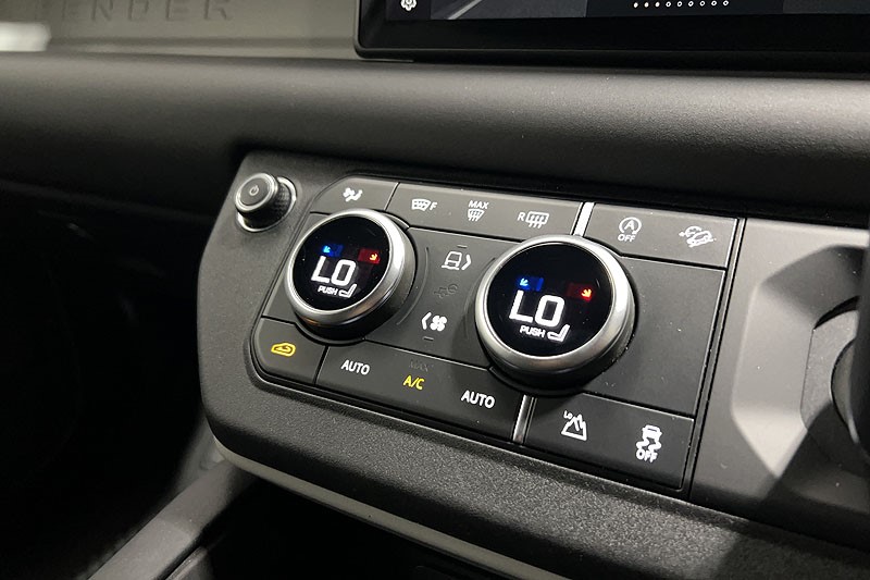 2023 (73) LAND ROVER COMMERCIAL DEFENDER 3.0 D250 Hard Top SE Auto 5261388