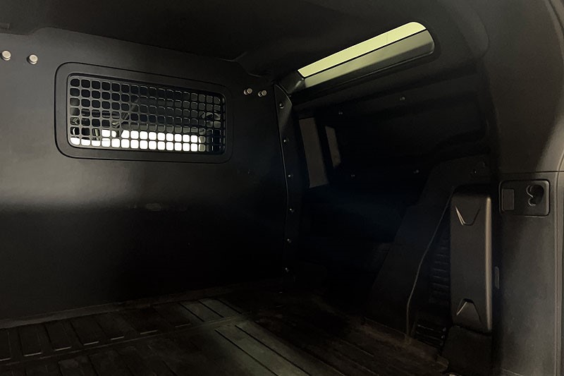 2023 (73) LAND ROVER COMMERCIAL DEFENDER 3.0 D250 Hard Top SE Auto 5261374