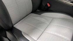 2023 (23) LAND ROVER RANGE ROVER EVOQUE 2.0 D200 R-Dynamic HSE 5dr Auto 5248023