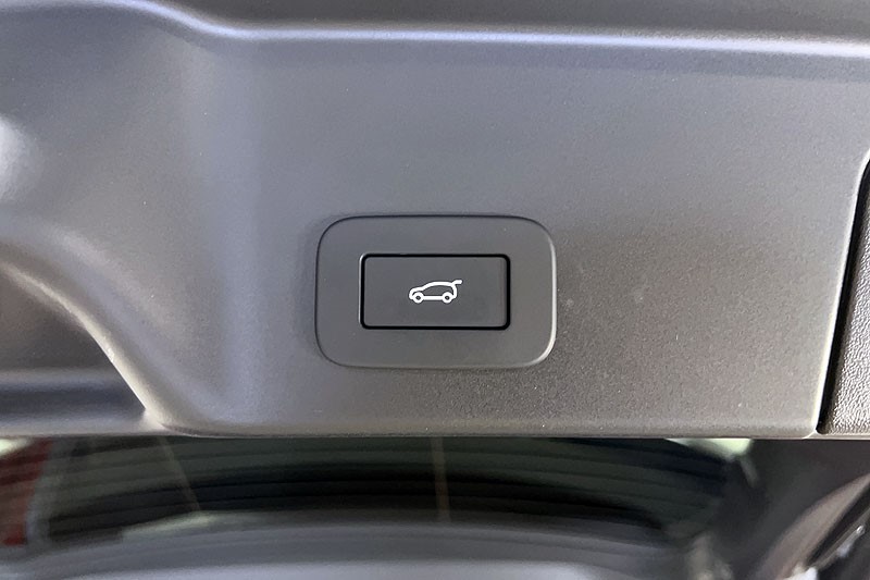 2023 (23) LAND ROVER RANGE ROVER EVOQUE 2.0 D200 R-Dynamic HSE 5dr Auto 5248051