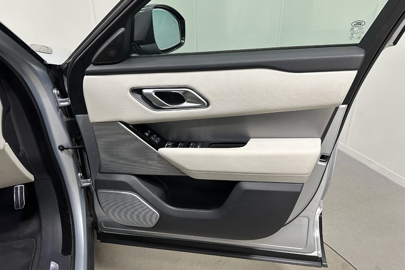 2023 (23) LAND ROVER RANGE ROVER VELAR 2.0 D200 Edition 5dr Auto 5266913