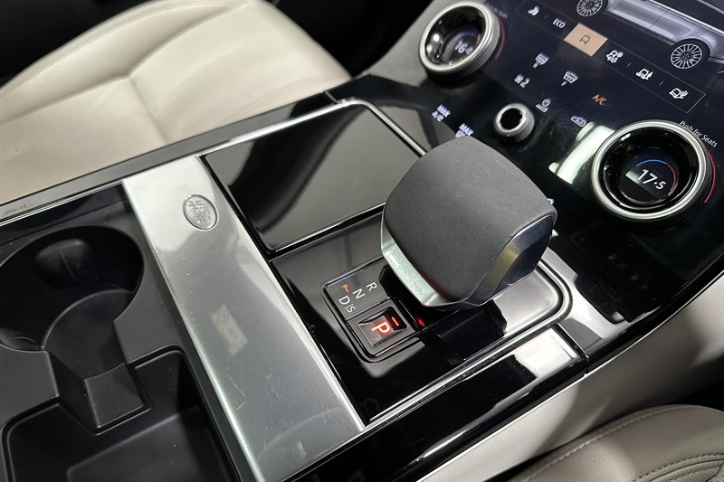 2023 (23) LAND ROVER RANGE ROVER VELAR 2.0 D200 Edition 5dr Auto 5266926