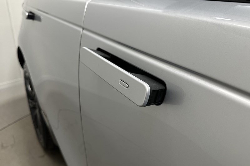 2023 (23) LAND ROVER RANGE ROVER VELAR 2.0 D200 Edition 5dr Auto 5266951