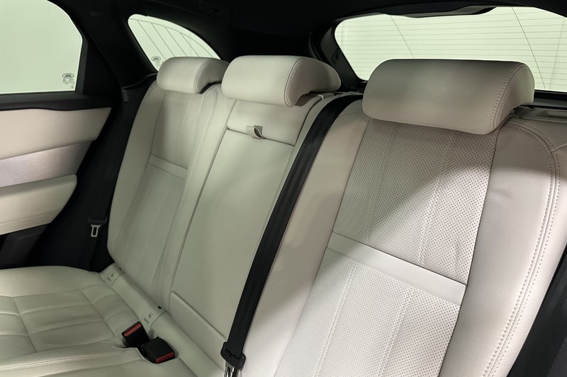 2023 (23) LAND ROVER RANGE ROVER VELAR 2.0 D200 Edition 5dr Auto 5266940