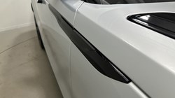 2023 (23) LAND ROVER RANGE ROVER VELAR 2.0 D200 Edition 5dr Auto 5266953