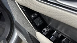 2023 (23) LAND ROVER RANGE ROVER VELAR 2.0 D200 Edition 5dr Auto 5266914