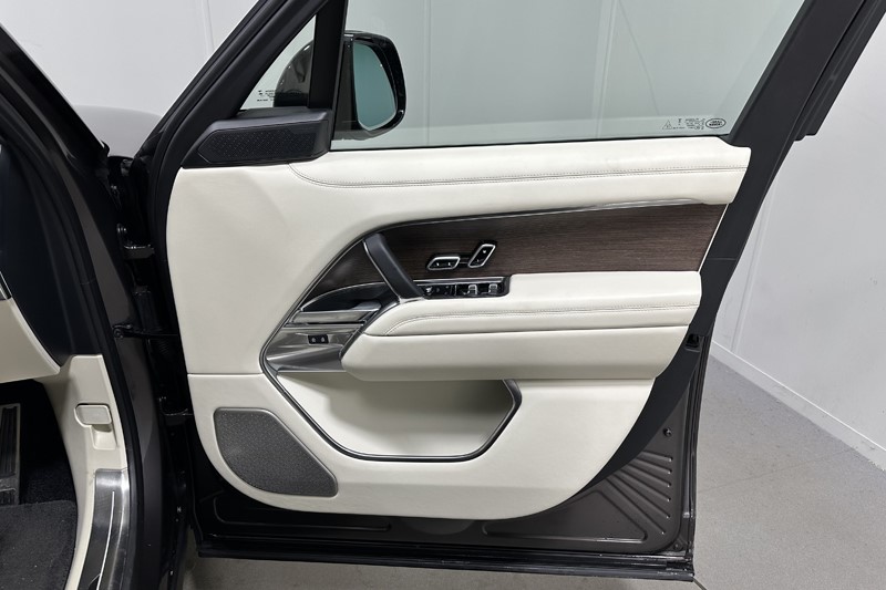 2024 (24) LAND ROVER RANGE ROVER 3.0 D350 Autobiography 4dr Auto 5289637