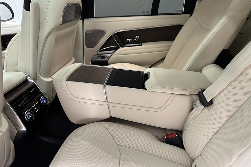 2024 (24) LAND ROVER RANGE ROVER 3.0 D350 Autobiography 4dr Auto 5289674