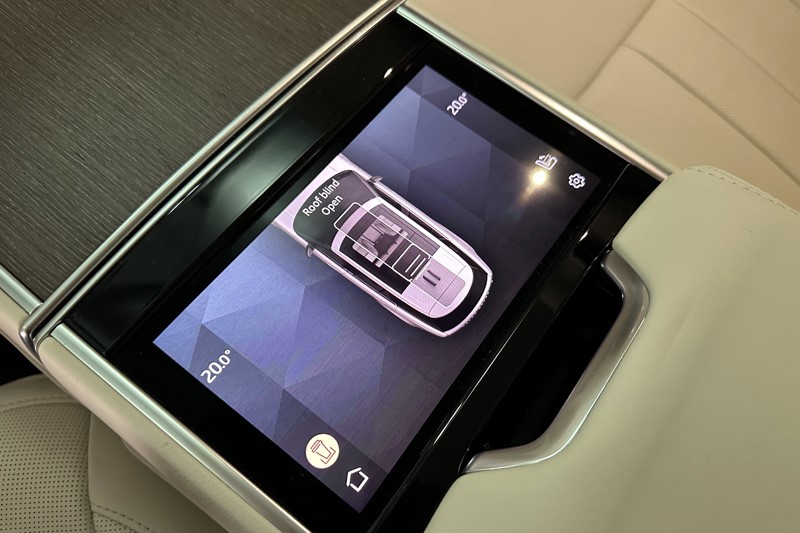 2024 (24) LAND ROVER RANGE ROVER 3.0 D350 Autobiography 4dr Auto 5289678