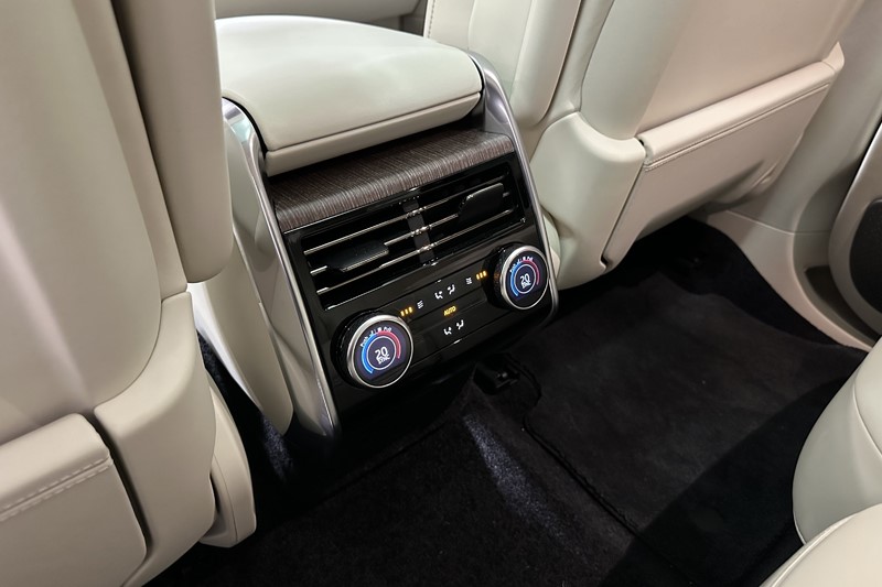 2024 (24) LAND ROVER RANGE ROVER 3.0 D350 Autobiography 4dr Auto 5289679