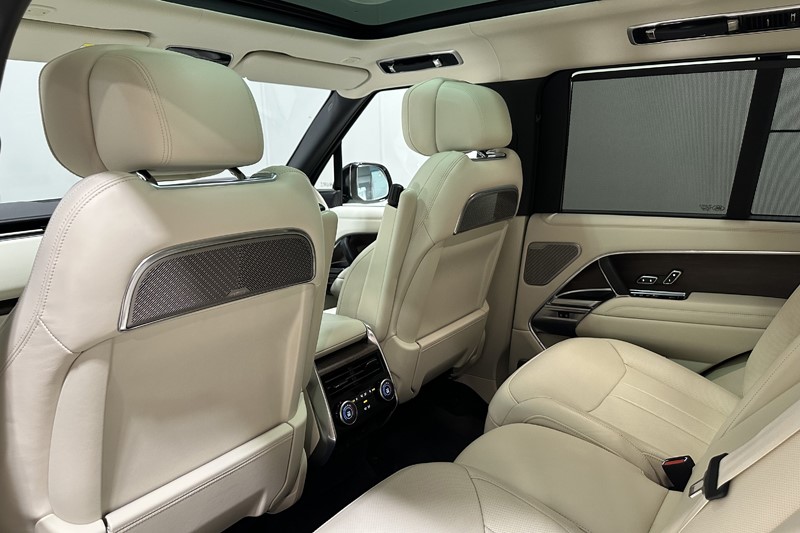 2024 (24) LAND ROVER RANGE ROVER 3.0 D350 Autobiography 4dr Auto 5289671