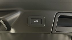 2024 (24) LAND ROVER RANGE ROVER VELAR 3.0 P400 MHEV Autobiography 5dr Auto 5261079