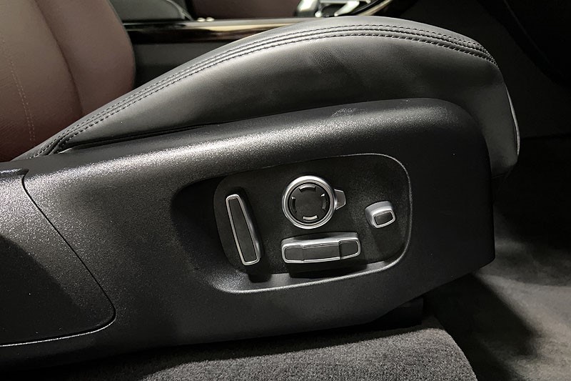 2024 (24) LAND ROVER RANGE ROVER VELAR 3.0 P400 MHEV Autobiography 5dr Auto 5261047