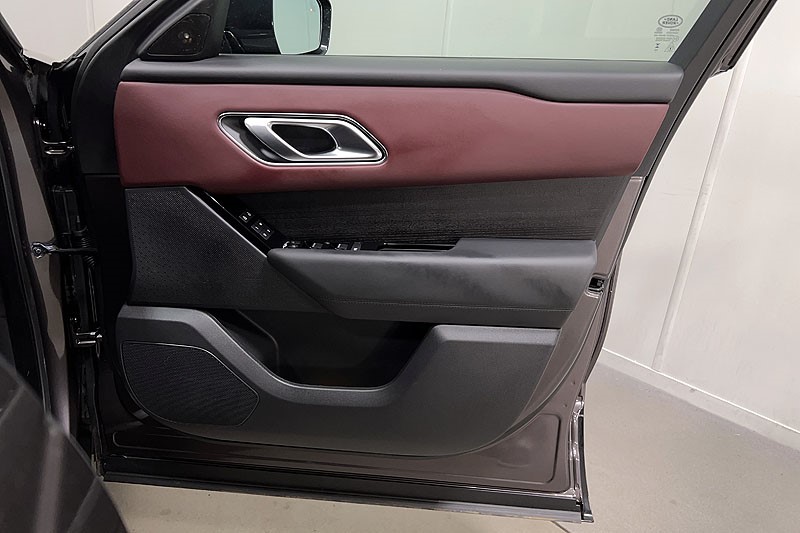 2024 (24) LAND ROVER RANGE ROVER VELAR 3.0 P400 MHEV Autobiography 5dr Auto 5261043