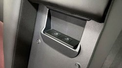 2024 (24) LAND ROVER RANGE ROVER VELAR 3.0 P400 MHEV Autobiography 5dr Auto 5261075