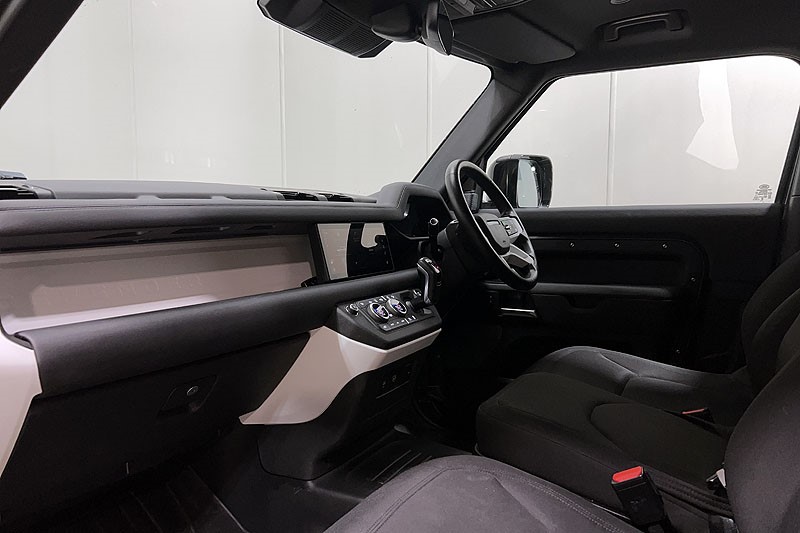2024 (24) LAND ROVER COMMERCIAL DEFENDER 3.0 D250 Hard Top Auto [3 Seat] 5271204