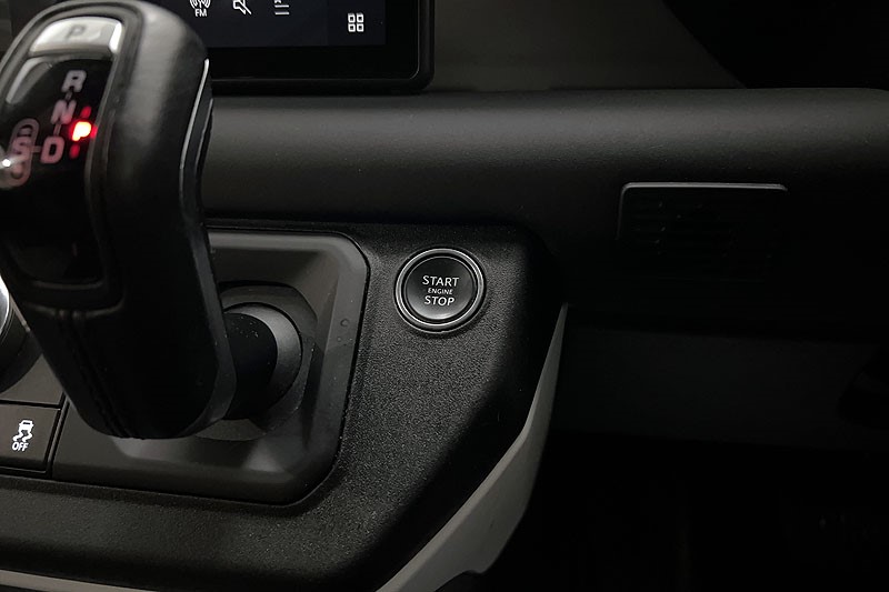 2024 (24) LAND ROVER COMMERCIAL DEFENDER 3.0 D250 Hard Top Auto [3 Seat] 5271193