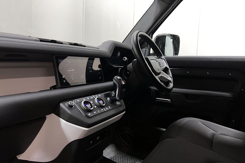 2024 (24) LAND ROVER COMMERCIAL DEFENDER 3.0 D250 Hard Top Auto [3 Seat] 5271205