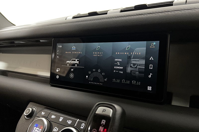 2024 (24) LAND ROVER COMMERCIAL DEFENDER 3.0 D250 Hard Top Auto [3 Seat] 5271196