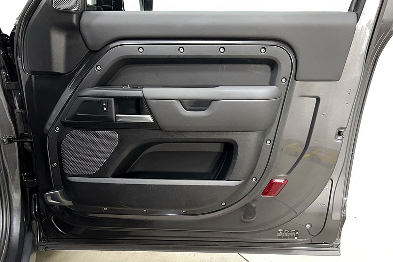 2024 (24) LAND ROVER COMMERCIAL DEFENDER 3.0 D250 Hard Top Auto [3 Seat] 5271175