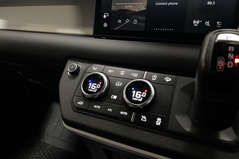 2024 (24) LAND ROVER COMMERCIAL DEFENDER 3.0 D250 Hard Top Auto [3 Seat] 5271191