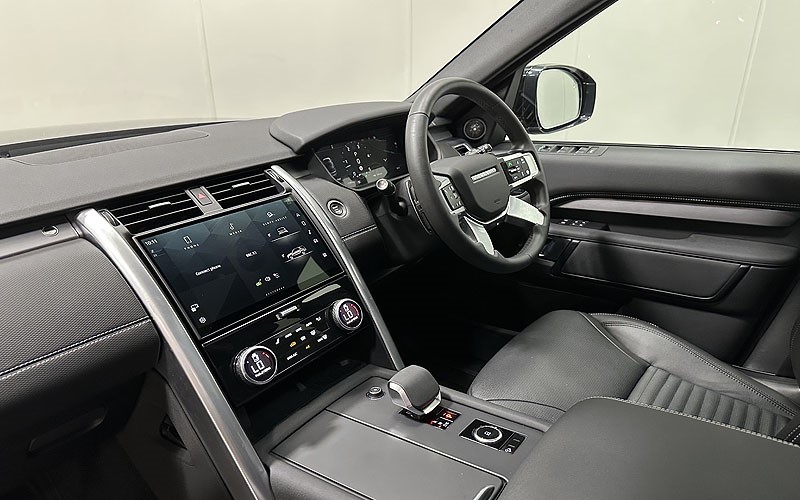 2025 (25) LAND ROVER DISCOVERY 3.0 D350 Dynamic SE 5dr Auto 5275106