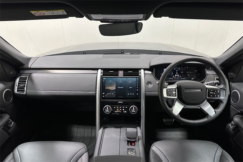 2025 (25) LAND ROVER DISCOVERY 3.0 D350 Dynamic SE 5dr Auto 5275078