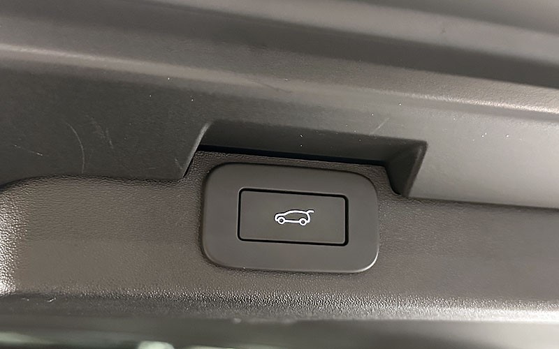 2025 (25) LAND ROVER DISCOVERY 3.0 D350 Dynamic SE 5dr Auto 5275116