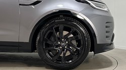 2025 (25) LAND ROVER DISCOVERY 3.0 D350 Dynamic SE 5dr Auto 5275077