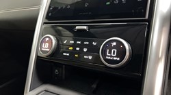 2025 (74) Land Rover Discovery Diesel Sw 3.0 D350 Dynamic HSE 5dr Auto 5290962