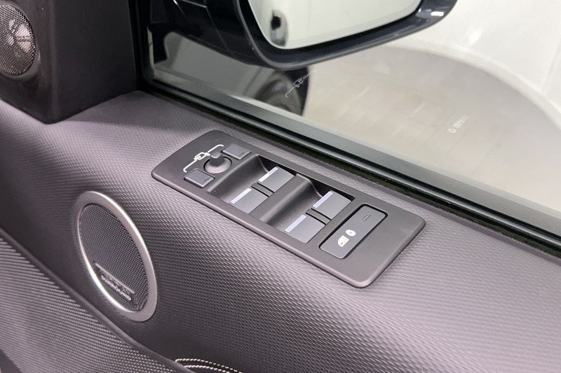 2025 (74) Land Rover Discovery Diesel Sw 3.0 D350 Dynamic HSE 5dr Auto 5290951