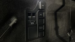 2025 (74) Land Rover Discovery Diesel Sw 3.0 D350 Dynamic HSE 5dr Auto 5290983