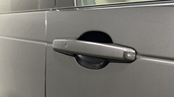 2025 (74) Land Rover Discovery Diesel Sw 3.0 D350 Dynamic HSE 5dr Auto 5290989