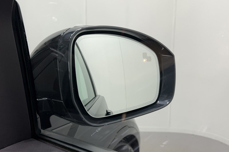 2025 (74) Land Rover Discovery Diesel Sw 3.0 D350 Dynamic HSE 5dr Auto 5290952