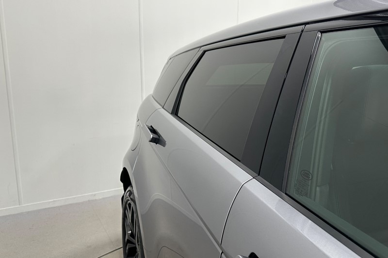 2023 (23) LAND ROVER RANGE ROVER EVOQUE 1.5 P300e Evoque Edition 5dr Auto 5268474