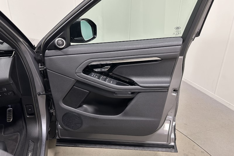 2023 (23) LAND ROVER RANGE ROVER EVOQUE 1.5 P300e Evoque Edition 5dr Auto 5268436