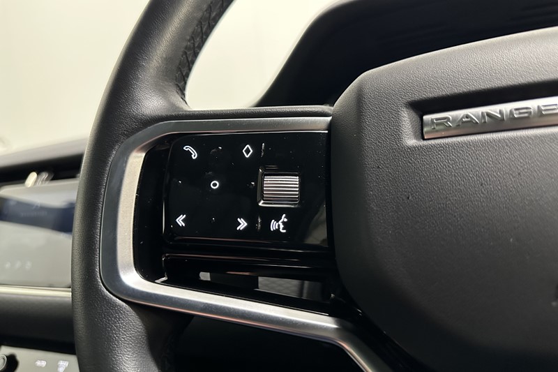 2023 (23) LAND ROVER RANGE ROVER EVOQUE 1.5 P300e Evoque Edition 5dr Auto 5268446