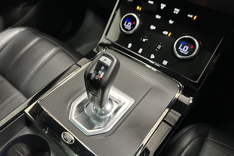 2023 (23) LAND ROVER RANGE ROVER EVOQUE 1.5 P300e Evoque Edition 5dr Auto 5268448