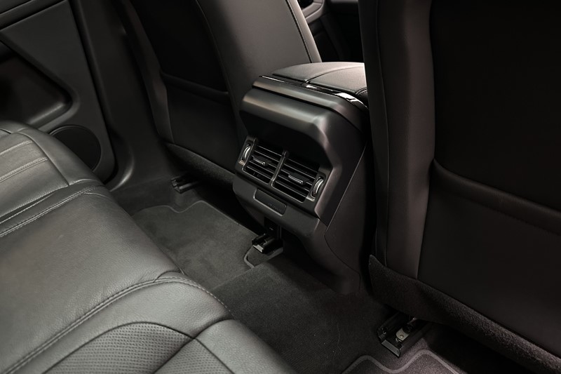 2023 (23) LAND ROVER RANGE ROVER EVOQUE 1.5 P300e Evoque Edition 5dr Auto 5268435