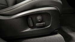 2024 (24) JAGUAR F-PACE 2.0 D200 R-Dynamic SE Black 5dr Auto AWD 5272961